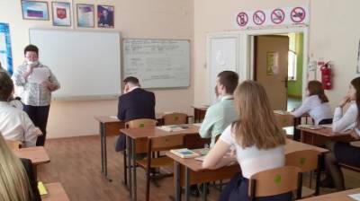 Анзор Музаев - Ниже плинтуса: половина российских учителей не дотянули до базового уровня - penzainform.ru