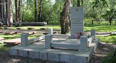Руслан Болотов - На иркутском Русско-Амурском кладбище восстановят 25 памятников участников ВОВ - runews24.ru - Иркутск