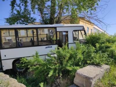 Число пострадавших в крупном ДТП с автобусом на Урале увеличилось до девяти - znak.com - Свердловская обл. - Лесной