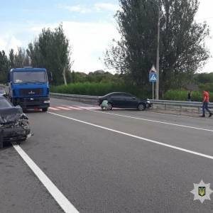 На трассе Харьков-Симферополь столкнулись три легковых авто и грузовик. Фотофакт - reporter-ua.com - Симферополь - Запорожская обл. - Харьков