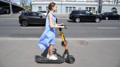 Евгений Первышов - В российских городах начнут ограничивать движение электросамокатов - crimea.ria.ru - Москва - Крым - Краснодар - Симферополь