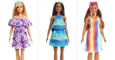 Mattel представила коллекцию Барби из собранного в океане мусора - focus.ua - Экология