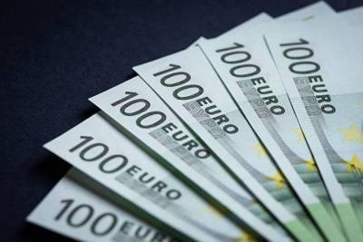 Евро дешевеет к доллару в преддверии заседания ЕЦБ - smartmoney.one - Москва