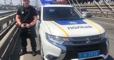 В Киеве на Южном мосту сразу двое мужчин пытались покончить с собой (ФОТО, ВИДЕО) - dsnews.ua - Киев