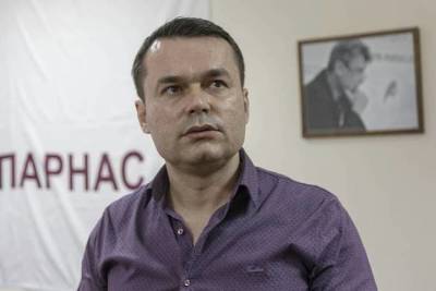 В Ярославской области депутат от оппозиции будет наказан за мерзкий запах - yar.mk.ru - Ярославская обл.