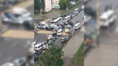 Воронежцы сообщили о выключившихся после удара молнии светофорах на перекрёстке - vestivrn.ru - Воронеж