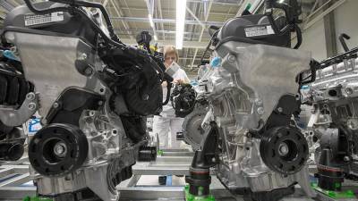 Volkswagen выпустил 700-тысячный двигатель на заводе в Калуге - iz.ru - Израиль - Мексика - Испания - Калуга