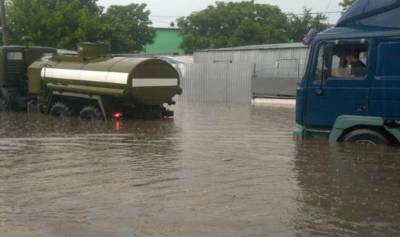 В Запорожской области ливни затопили один из городов - lenta.ua - Запорожская обл. - Мелитополь - Гсчс