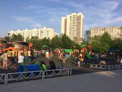 Тело мужчины нашли на детской площадке в Москве - rosbalt.ru - Москва - Зеленоград