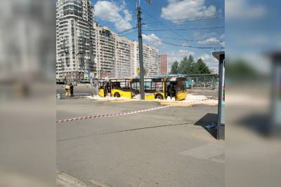 Сгоревшим дотла автобусом у «Беговой» заинтересовалась прокуратура - spb.mk.ru - Санкт-Петербург