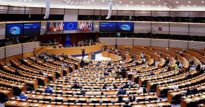 Рикард Йозвяк - Европарламент призвал отключить Беларусь от системы SWIFT и ввести секторальные санкции - focus.ua - Токио - county Swift