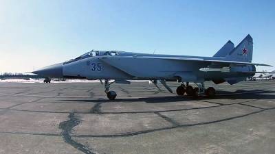 Перехватчик МиГ-31 получил ракеты малой дальности Р-74М - iz.ru