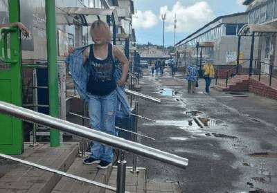 В Смоленске неадекватная покупательница покусала сотрудницу магазина - rabochy-put.ru - Смоленск