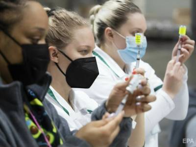 Вакцинация от коронавируса проходит уже в 178 странах – данные Bloomberg - gordonua.com - Китай - США - Англия - Бразилия - Индия - Великобритания