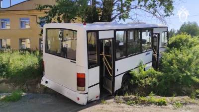 Число жертв ДТП с автобусом на Урале в Свердловской области выросло до семи человек - gazeta.ru - Свердловская обл.