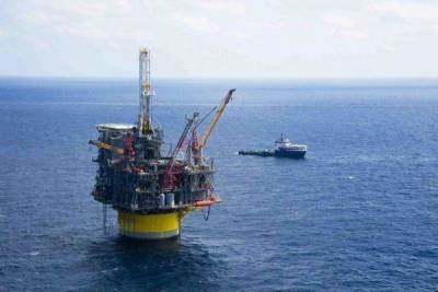 Цены на нефть снижаются после роста накануне - smartmoney.one - Reuters