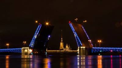 В дни Евро-2020 Дворцовый мост украсят тематической подсветкой - delovoe.tv - Санкт-Петербург