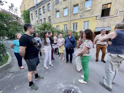 Сергей Соловьев - Вице-спикер Законодательного Собрания Санкт-Петербурга Сергей Соловьев встретился с горожанами по возможной уплотнительной застройке - neva.today - Санкт-Петербург - район Адмиралтейский