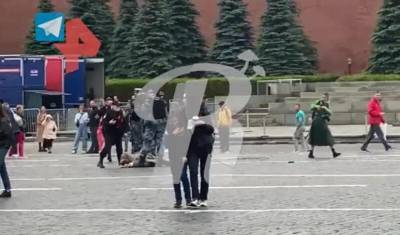 Иисус Христос - Акционист Павел Крисевич открыл стрельбу на Красной площади - newizv.ru