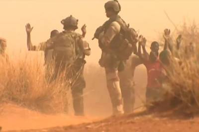 Эммануэль Макрон - Франция завершит военную операцию против террористов в Африке - lenta.ru - Мали - Чад - Буркина-Фасо - Мавритания