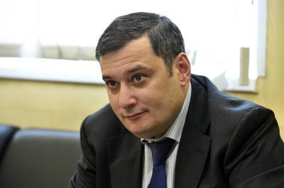 Александр Хинштейн - В Госдуме обсуждают введение обязанности закладывать системы связи при строительстве дорог - pnp.ru