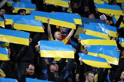 Андрей Павелко - На Украине утвердили футбольный статус лозунгов «Слава Украине» и «Героям слава» - lenta.ru