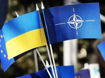 Джеймс Аппатурай - В НАТО напомнили Украине, что к членству в Альянсе нет быстрой дороги - rosbalt.ru - Киев - Брюссель