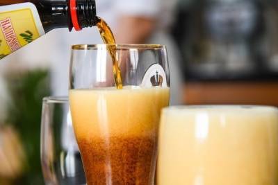 Врачи назвали два напитка, вызывающие обострение артрита - volg.mk.ru - Англия