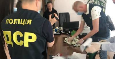 На Черкасчине чиновник пенсионного фонда попался на вымогательстве взятки - lenta.ua
