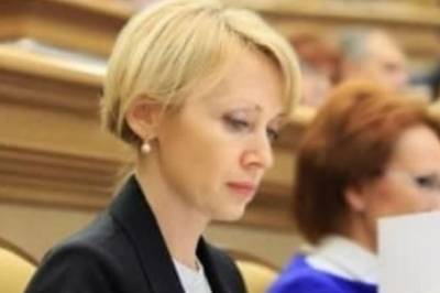 В Югре инициируют проверку в связи с побегом 11-летней девочки из приемной семьи - znak.com - Югра - Нижневартовск