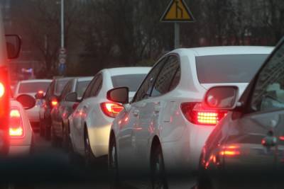 Сочи обогнал Москву в рейтинге количества автомобилей - kuban.mk.ru - Москва - Санкт-Петербург - Сочи
