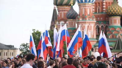 День России - ВЦИОМ назвал процент граждан, знающих о Дне России - vm.ru