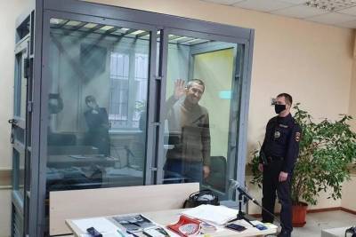 Игорь Беляков - В Астрахани Игоря Белякова вновь отправили в СИЗО за якобы звонок сыну - ast.mk.ru - Астрахань