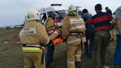 Число пострадавших в ДТП под Астраханью возросло до 15 - iz.ru - Астрахань - Астраханская обл.