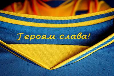 Андрей Павелко - На Украине заявили о компромиссе с УЕФА из-за лозунга «Героям слава» на форме - lenta.ru