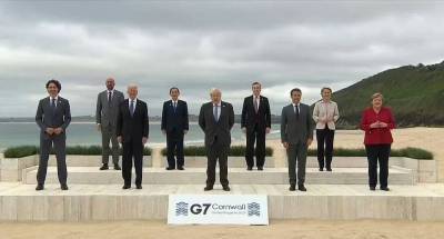 Ангела Меркель - Саміт G7 почався з яскравої фотосесії на пляжі - fakty.ua - Украина - Німеччина