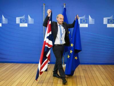 Борис Джонсон - Ангела Меркель - Эмманюэль Макрон - Шарль Мишель - Times: лидеры ЕС предупредят британского премьера о готовности начать торговую войну - unn.com.ua - Киев - Англия - Ляйен - Ирландия - Великобритания