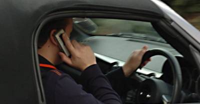 Дмитрий Митрошин - ГИБДД будет визуально фиксировать разговоры по телефону за рулём - reendex.ru