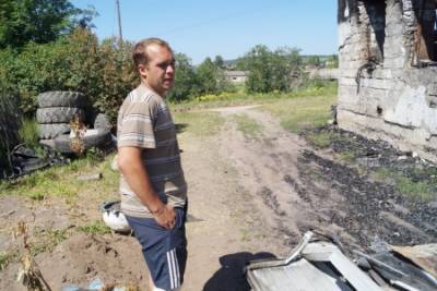 Спас внеурочный выходной. Житель Кунгурского округа Федор Поспелов спас на пожаре свою семью - iskra-kungur.ru - Пермь - округ Кунгурский