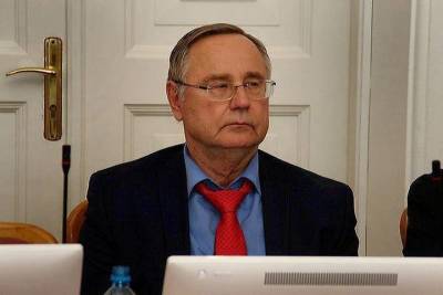 Омский депутат начал реконструкцию своего кинотеатра в Чкаловском посёлке - omsk.mk.ru - Омск