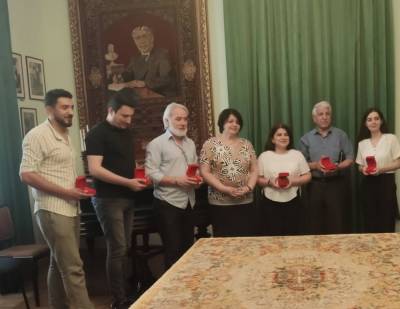 В Баку прошла церемония награждения медалью имени Вагифа Самедоглу (ФОТО) - trend.az