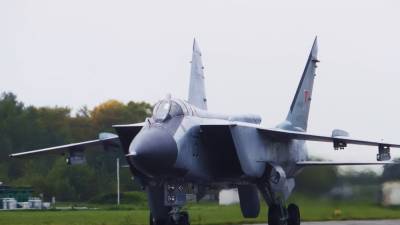 Дальний перехватчик МиГ-31БМ получил на вооружение ракеты малой дальности Р-74М - topwar.ru