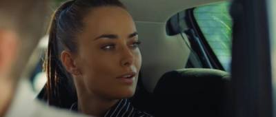 Ксения Мишина - Мишина задрала ноги в авто для видео - w-n.com.ua