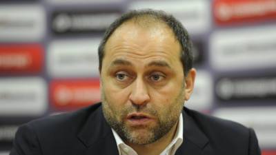 Дмитрий Свищев - В Госдуме поддержали решение сборной России не преклонять колено перед игрой с Бельгией - gazeta.ru - Санкт-Петербург - Бельгия - Лондон - Копенгаген - Рим - г. Бухарест - Дублин - Баку