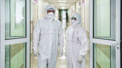 Джордж Мейсон - Биолог рассказала, когда в Москве может спасть заболеваемость коронавирусом - gazeta.ru - Москва