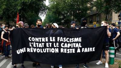 Марин Ле-Пен - Жан-Люк Меланшон - Марш "за демократию и против ультраправых" - ru.euronews.com - Китай - Италия - Франция - Новости - Экология