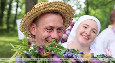 ФОТОФАКТ: Праздник "Ліпнішкаўскія сенакосы" прошел в Ивьевском районе - belta.by - Минск - район Ивьевский