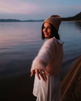 Александра Зверева - Саша Зверева и ее 17-летняя дочь записали домашнее видео с переодеванием - actualnews.org