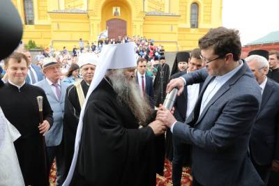 Глеб Никитин - Александр Невский - Юрий Шалабаев - Капсулу заложили в основание памятника Александру Невскому на Стрелке - vgoroden.ru - Нижегородская обл. - Нижний Новгород