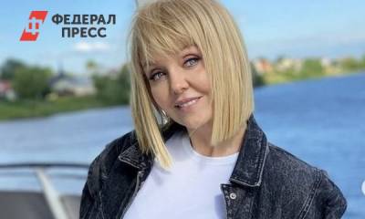 Юлия Барановская - Элизабет Арзамасова - «Это парик?» Подписчиков Валерии удивила ее идеальная стрижка - fedpress.ru - Москва